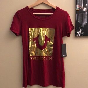 NWT True Religion Metallic Horseshoe Short Sleeve Crew Neck Tee in Port - Size S
